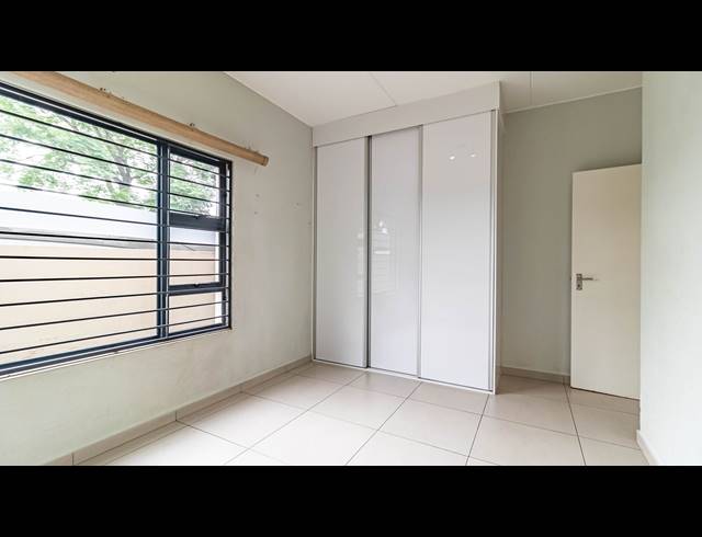 2 BEDROOM APARTMENT FOR SALE IN NORTH RIDING
